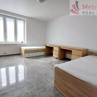 Pronájem pokoje 18 m² Pardubice, Dukelská