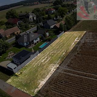 Prodej stavební parcely 989 m&sup2; Chvojenec