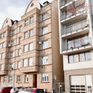 Prodej bytu 1+1 38 m² Karlovy Vary, Na Vyhlídce