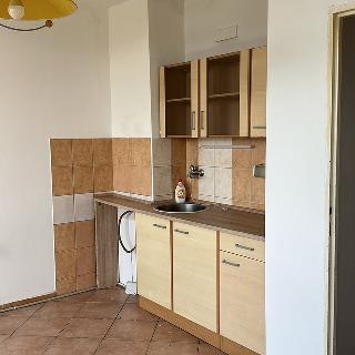 Pronájem bytu 1+1 54 m² Bílina, Sídliště Za Chlumem