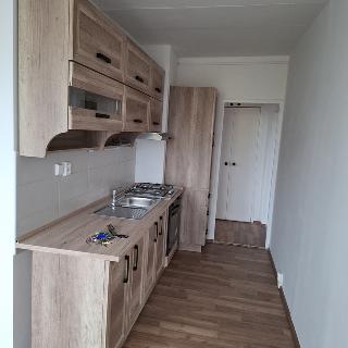 Pronájem bytu 3+1 82 m² Bílina, Sídliště Za Chlumem