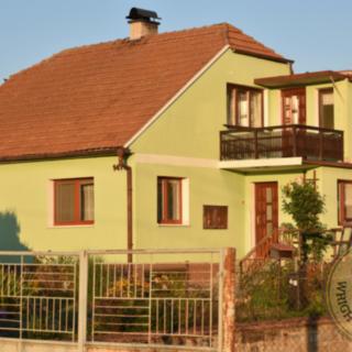 Prodej rodinného domu 240 m&sup2; Černuc