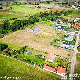 Prodej stavební parcely 850 m² Ovčáry, 