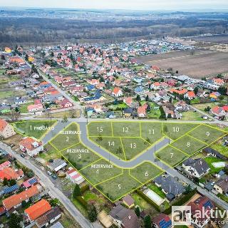 Prodej stavební parcely 701 m² Obříství, K Bažantnici