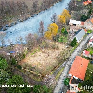 Prodej stavební parcely 800 m² Hostín u Vojkovic, 