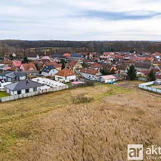 Prodej stavební parcely 909 m&sup2; Tuhaň