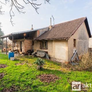 Prodej rodinného domu 104 m² Všetaty, Nedomická