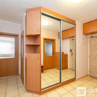 Pronájem bytu 3+kk 78 m² Praha, Divišovská