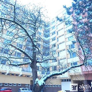 Prodej bytu 2+1 60 m&sup2; Chomutov