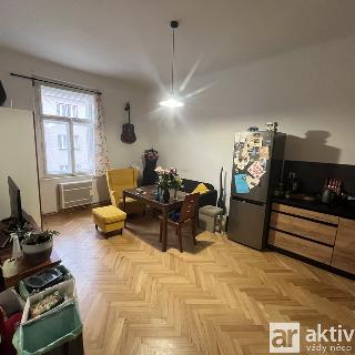 Pronájem bytu 2+kk 59 m² Praha, U křížku