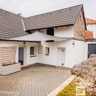 Prodej rodinného domu 192 m² Kostelní Hlavno, 