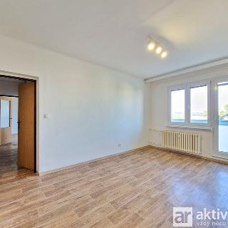 Pronájem bytu 2+1 65 m² Mělník, Pražská