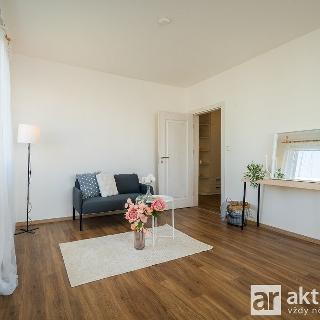 Prodej bytu 3+1 65 m² Neratovice, Na Výsluní