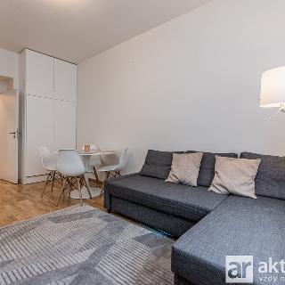 Prodej bytu 3+kk 57 m² Praha, Lihovarská