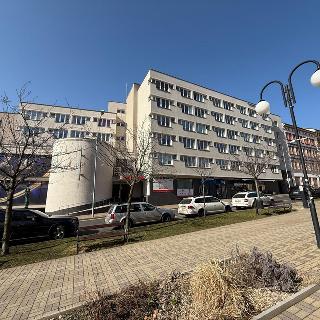 Pronájem bytu 1+kk a garsoniéry 38 m² Teplice, U divadla