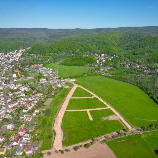 Prodej stavební parcely 1 126 m² Dubí, Švermova