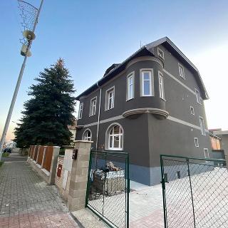 Pronájem bytu 2+1 60 m² Košťany, Teplická