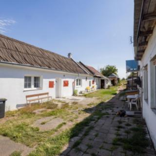 Prodej rodinného domu 250 m&sup2; Strupčice