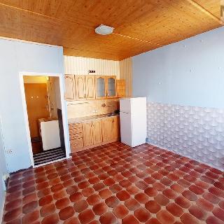 Prodej bytu 1+kk a garsoniéry 22 m² Most, M. G. Dobnera