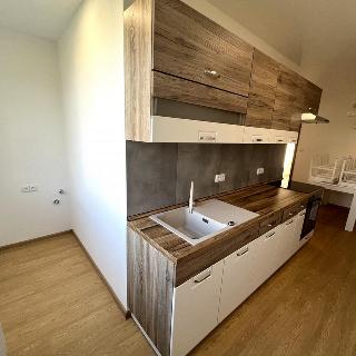 Pronájem bytu 3+1 66 m² Bílina, Sídliště Za Chlumem