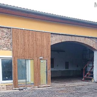 Pronájem ostatního komerčního prostoru 117 m² Zabrušany