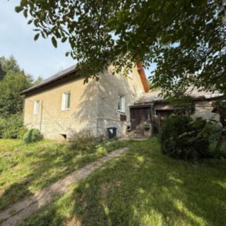 Prodej rodinného domu 180 m&sup2; Klíny