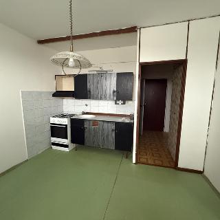 Pronájem bytu 2+kk 40 m² Chomutov, Jirkovská