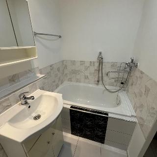 Pronájem bytu 2+kk 40 m² Most, Josefa Suka