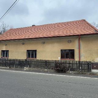 Prodej rodinného domu 260 m² Hrobčice