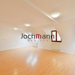 Pronájem bytu 3+kk 79 m&sup2; České Budějovice