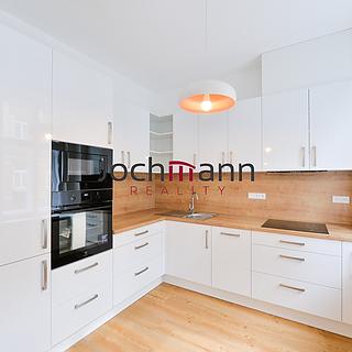 Pronájem bytu 3+kk 90 m&sup2; České Budějovice