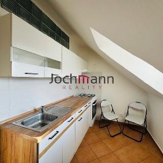 Pronájem bytu 2+1 44 m² České Budějovice, Komenského