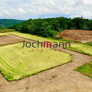 Prodej stavební parcely 1 276 m² Hluboká nad Vltavou, Lesní