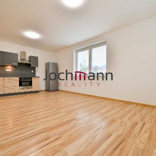 Pronájem bytu 2+kk 54 m² Český Krumlov, Pod Sv. Duchem