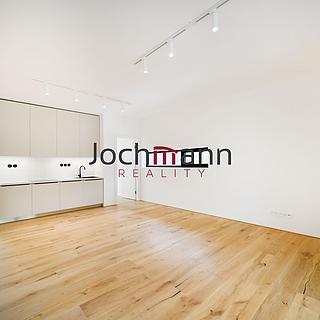 Pronájem bytu 3+kk 69 m&sup2; České Budějovice