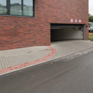 Pronájem parkovacího místa 18 m² Praha