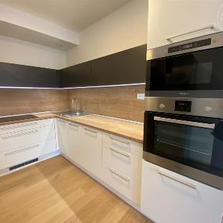 Pronájem bytu 2+kk 57 m² Praha, Hodonínská