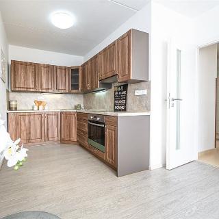 Pronájem bytu 2+kk 39 m² Kladno, Na růžovém poli