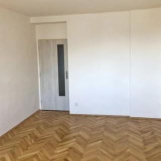Pronájem bytu 2+1 43 m² Praha