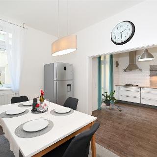 Prodej bytu 4+1 138 m² Praha, Pernerova