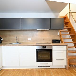 Prodej bytu 1+kk, garsoniery 50 m&sup2; Praha