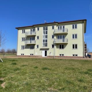 Pronájem bytu 3+kk 66 m² Chrášťany