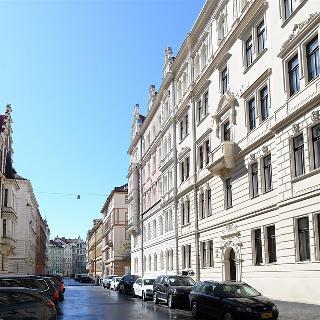 Prodej bytu 4+1 128 m² Praha