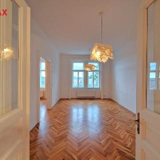 Pronájem bytu 3+1 115 m² Praha, Příběnická