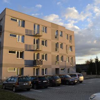 Pronájem bytu 1+kk a garsoniéry 37 m² Cerhenice, Za Cukrovarem