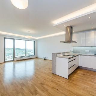 Pronájem bytu 3+kk 86 m² Praha, Devonská