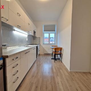 Pronájem bytu 2+1 55 m² Praha