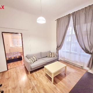 Pronájem bytu 2+1 38 m² Praha, Sokolská