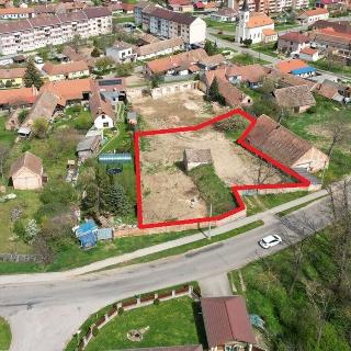 Prodej stavební parcely 1 842 m² Práče