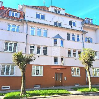 Pronájem bytu 1+kk a garsoniéry 53 m² Znojmo, Smetanova